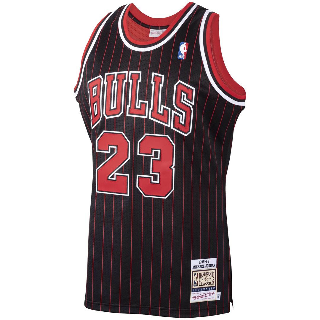 Michael Jordan Chicago Bulls Mitchell & Ness 1995/ 96 Hardwood Classics Authentic Jersey - Black | NBA Fan Gear
