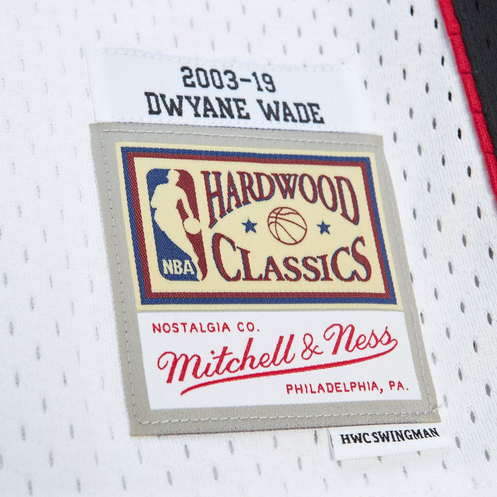 Dwyane Wade Miami Heat Mitchell & Ness Unisex Hall of Fame Class of 2023 Throwback Swingman Jersey - White | NBA Fan Gear