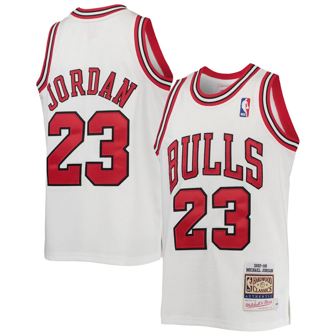 Michael Jordan Chicago Bulls Mitchell & Ness Youth 1997/ 98 Hardwood Classics Authentic Jersey - White | NBA Fan Gear