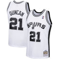 Tim Duncan San Antonio Spurs Mitchell & Ness 1998/ 99 Hardwood Classics Swingman Jersey - White | NBA Fan Gear