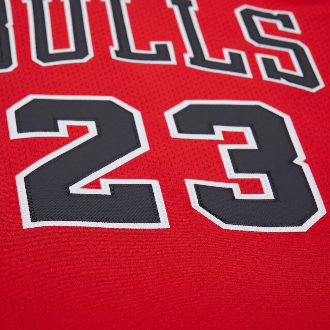 Michael Jordan Chicago Bulls Mitchell & Ness 1996/ 97 Throwback Authentic Jersey - Red | NBA Fan Gear