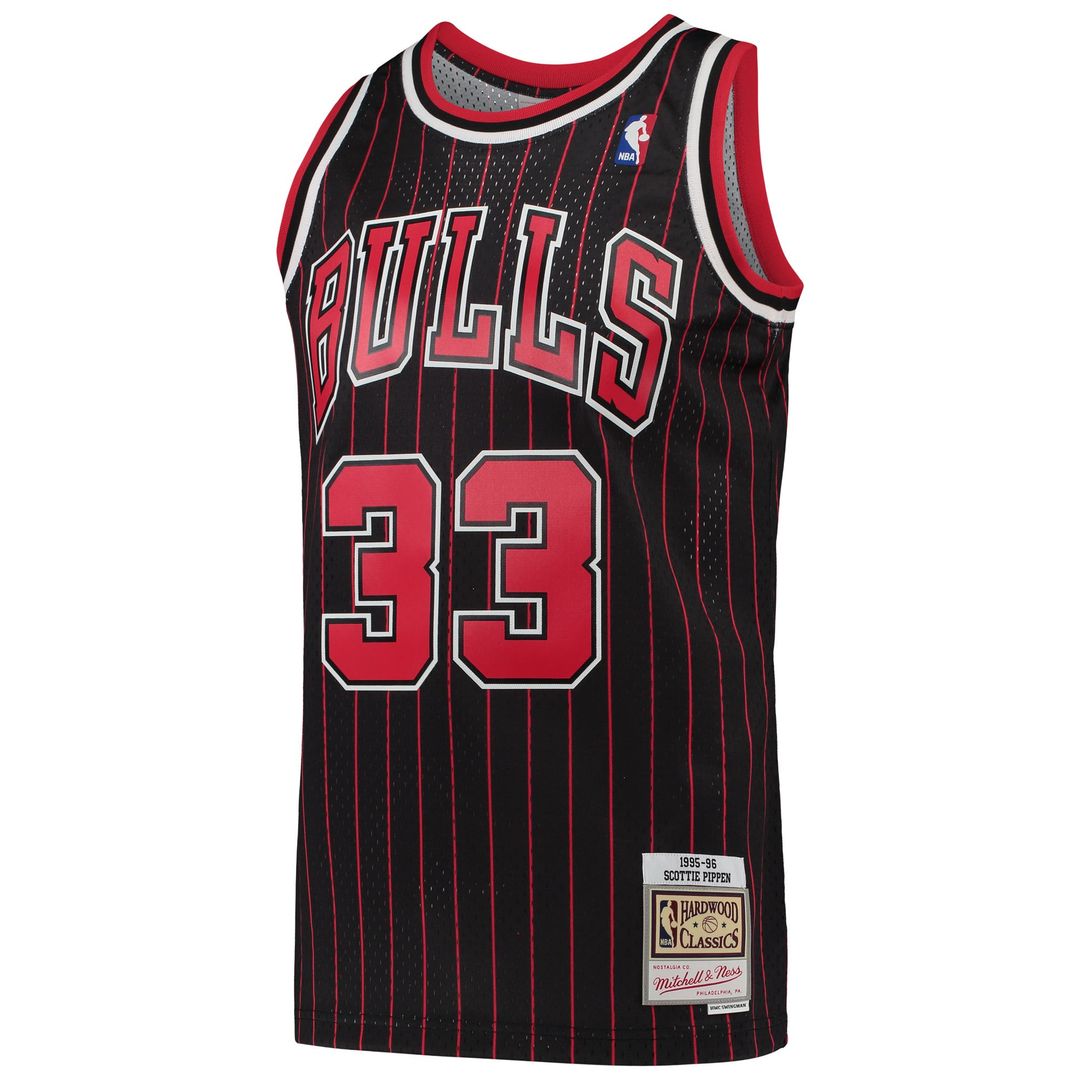 Scottie Pippen Chicago Bulls Mitchell & Ness Hardwood Classics Swingman Jersey - Black | NBA Fan Gear
