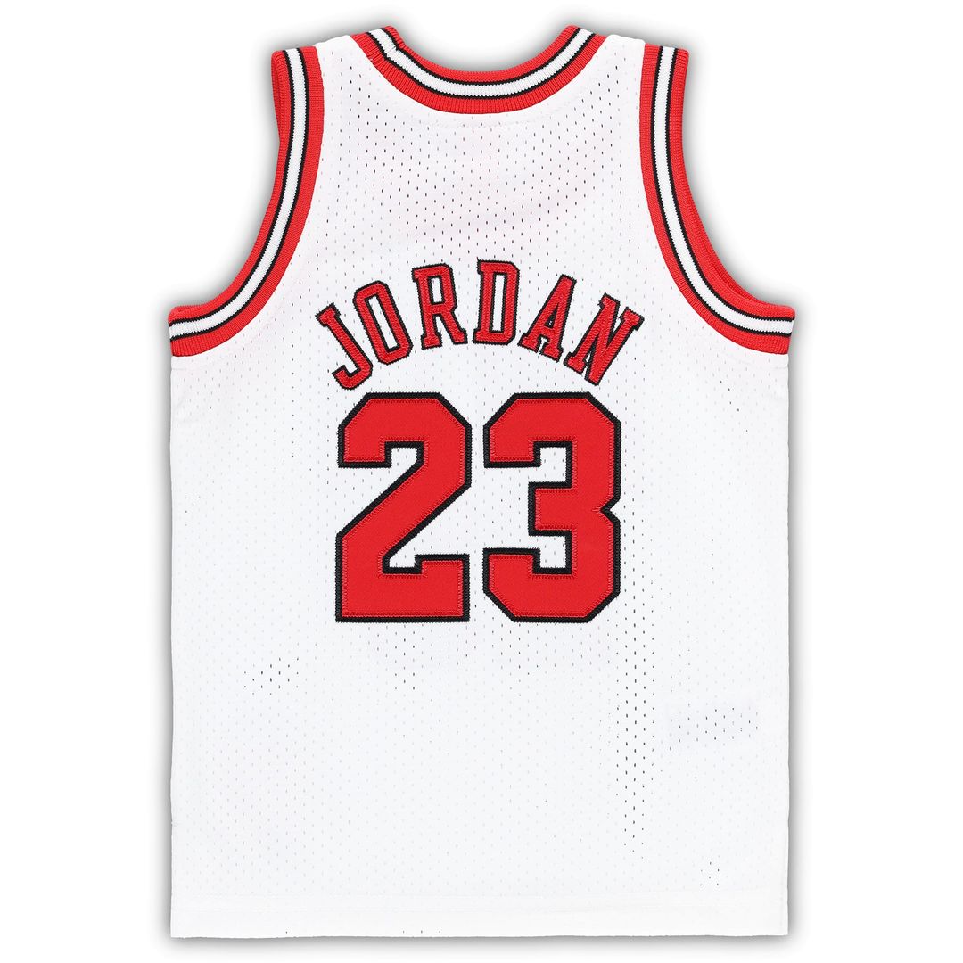 Michael Jordan Chicago Bulls Mitchell & Ness Infant 1997/ 98 Hardwood Classics Authentic Jersey - White | NBA Fan Gear