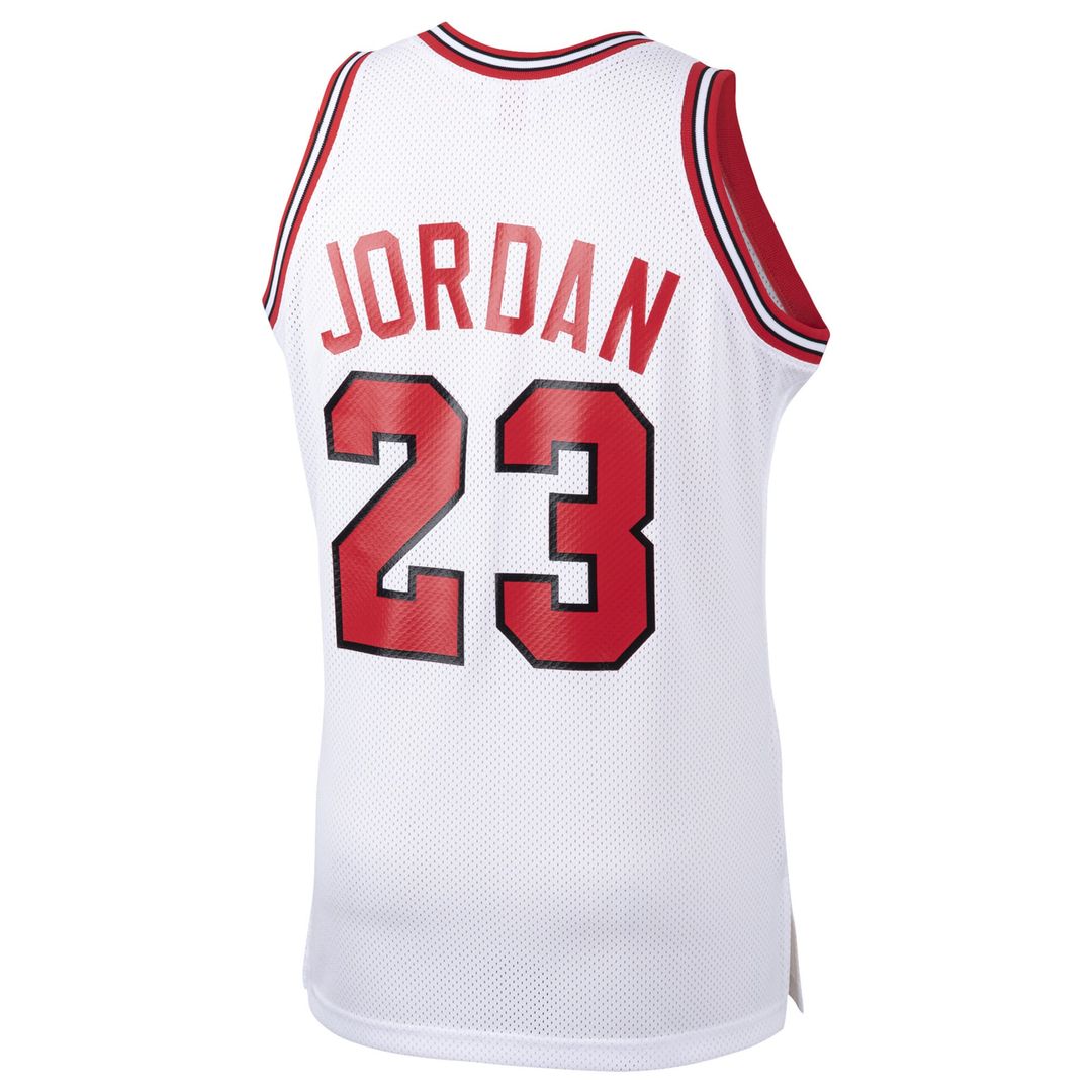 Michael Jordan Chicago Bulls Mitchell & Ness 1984/ 85 Hardwood Classics Rookie Authentic Jersey - White | NBA Fan Gear