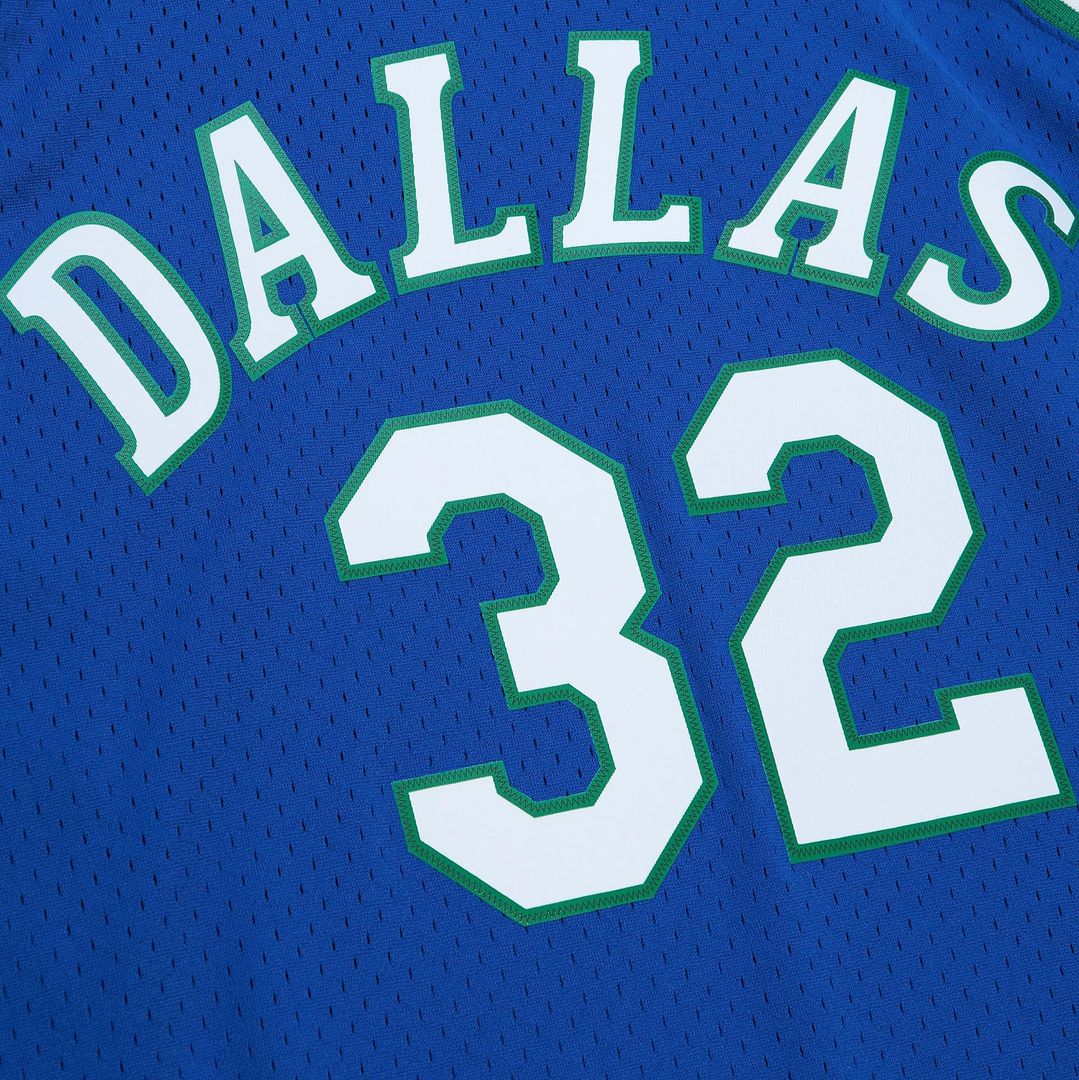 Jamal Mashburn Dallas Mavericks Mitchell & Ness 1993/ 94 Hardwood Classics Swingman Jersey - Blue | NBA Fan Gear