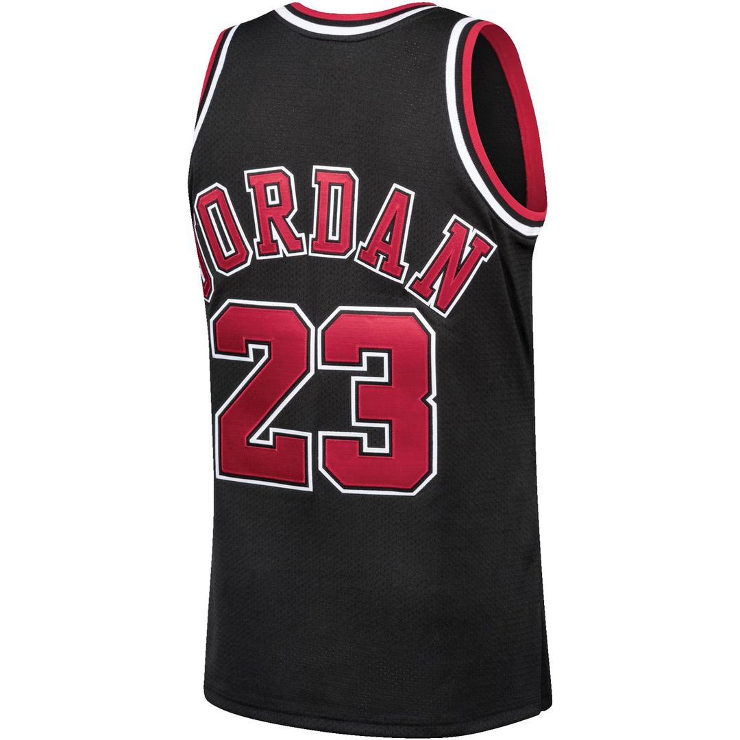 Michael Jordan Chicago Bulls Mitchell & Ness 1997/ 98 Hardwood Classics Authentic Jersey - Black | NBA Fan Gear