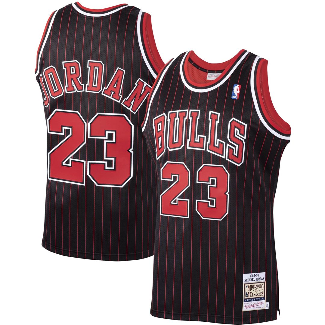 Michael Jordan Chicago Bulls Mitchell & Ness 1995/ 96 Hardwood Classics Authentic Jersey - Black | NBA Fan Gear