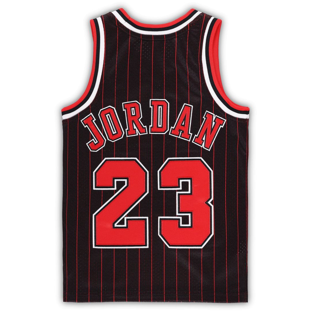 Michael Jordan Chicago Bulls Mitchell & Ness Preschool 1997/ 98 Hardwood Classics Authentic Jersey - White | NBA Fan Gear