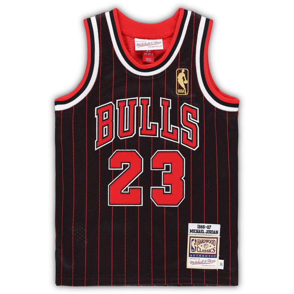 Michael Jordan Chicago Bulls Mitchell & Ness Toddler 1996/ 97 Hardwood Classics Authentic Jersey - Black | NBA Fan Gear